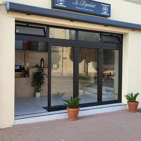 Chez Annie Couette-café 3*